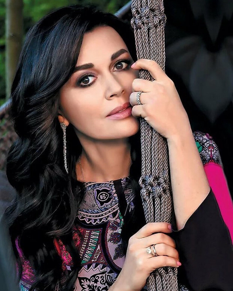 #анастасия заворотнюк 