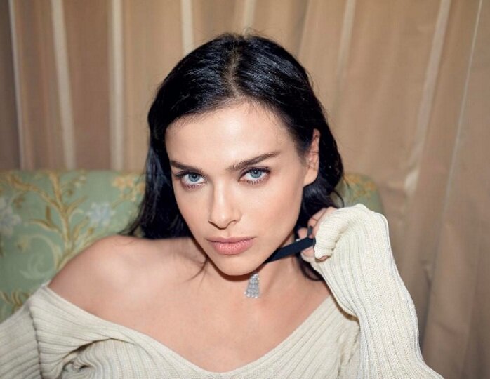 Елена Темникова - певица и экс-солистка группы "Серебро".