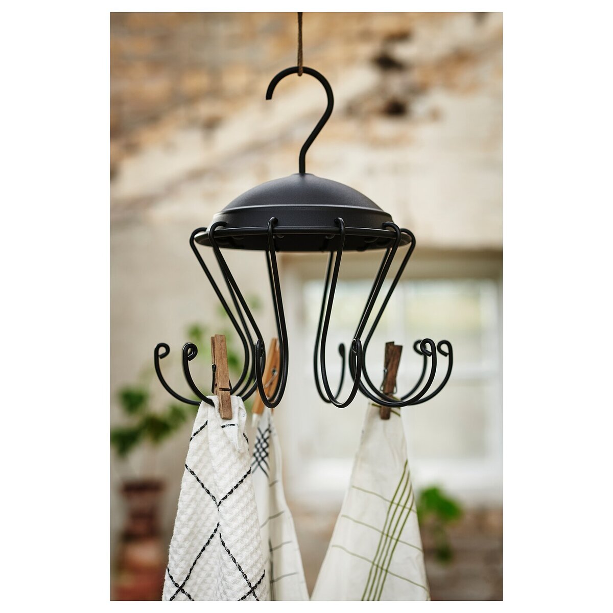 Вешалка БОРСТАД. Цена: 399 рублей. Фото: Икеа.