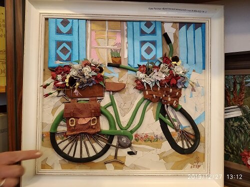 Детали картины объёмные, видите?