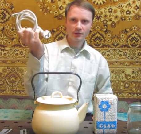 Скриншот из видео о сборке "сварочника" от "kreosan".