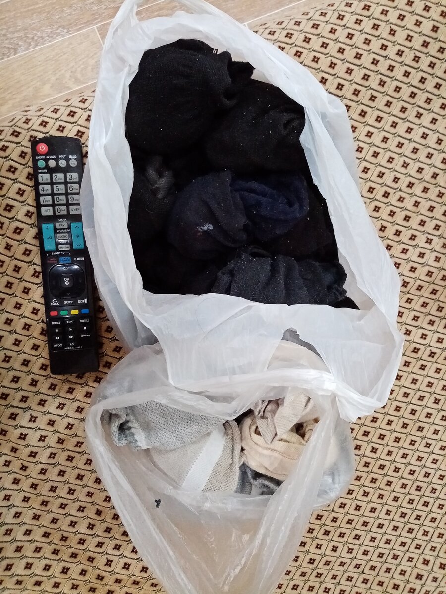 Не обращайте внимание на белые точки - это что-то камера с контрастностью "не дружит"..