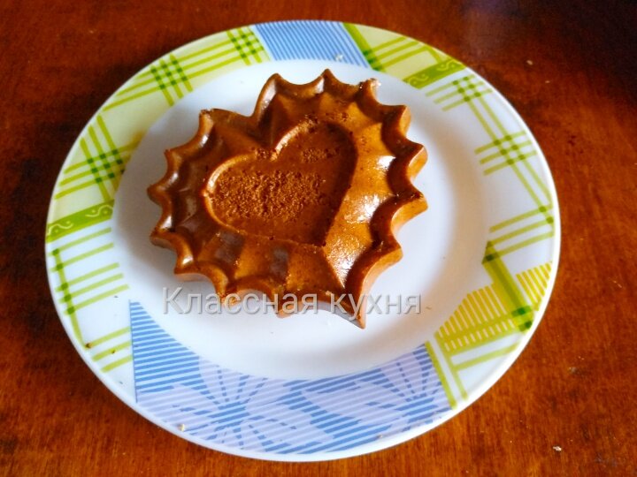 Ещё кекс на сгущёнке, только побольше. Фото автора канала "Классная кухня".