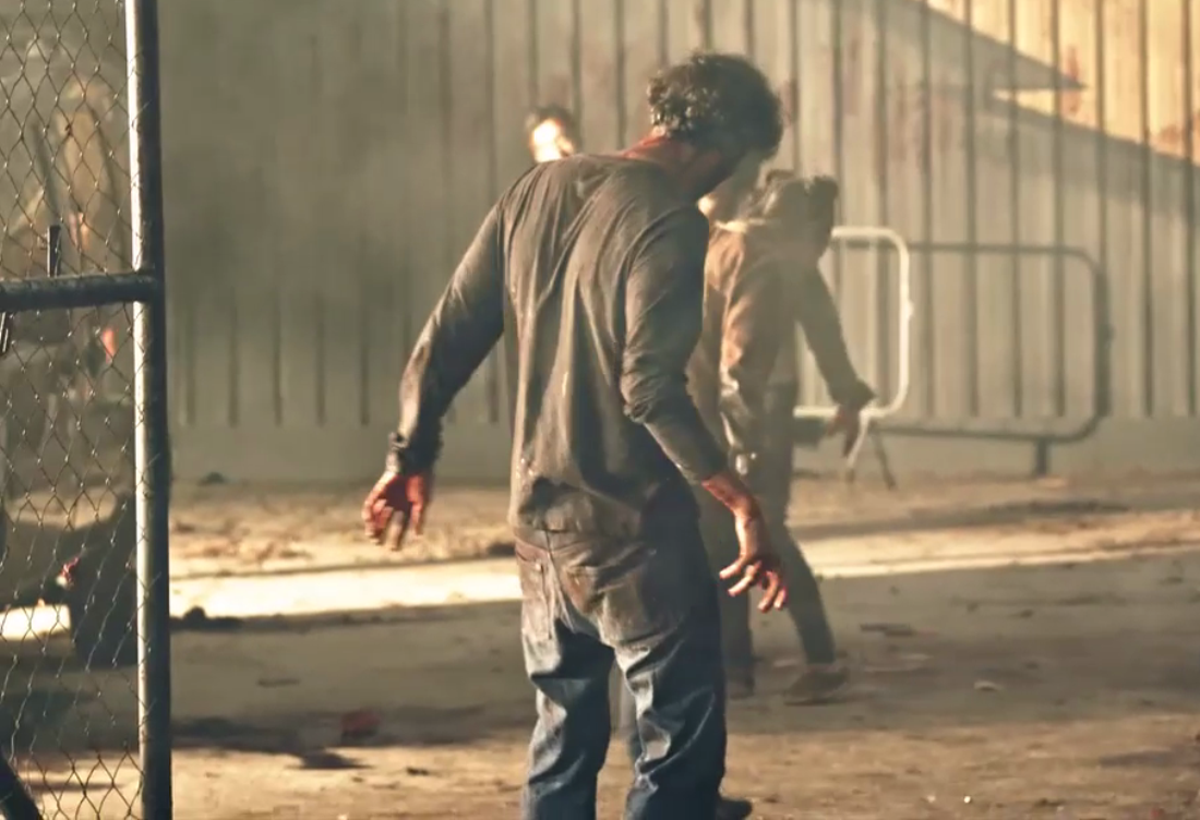 кадр из сериала "Зомби-реальность"