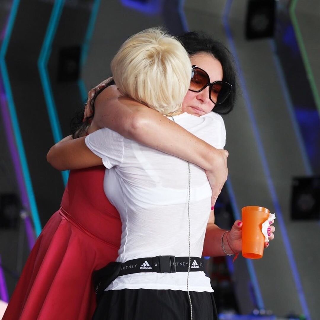 Instagram: @lolitamilyavskaya