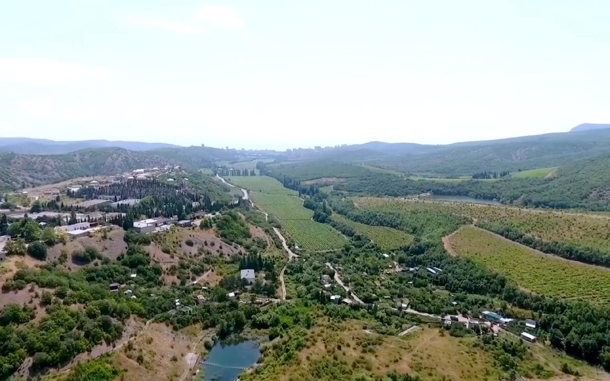 Обыкновенный Крымский пейзаж.