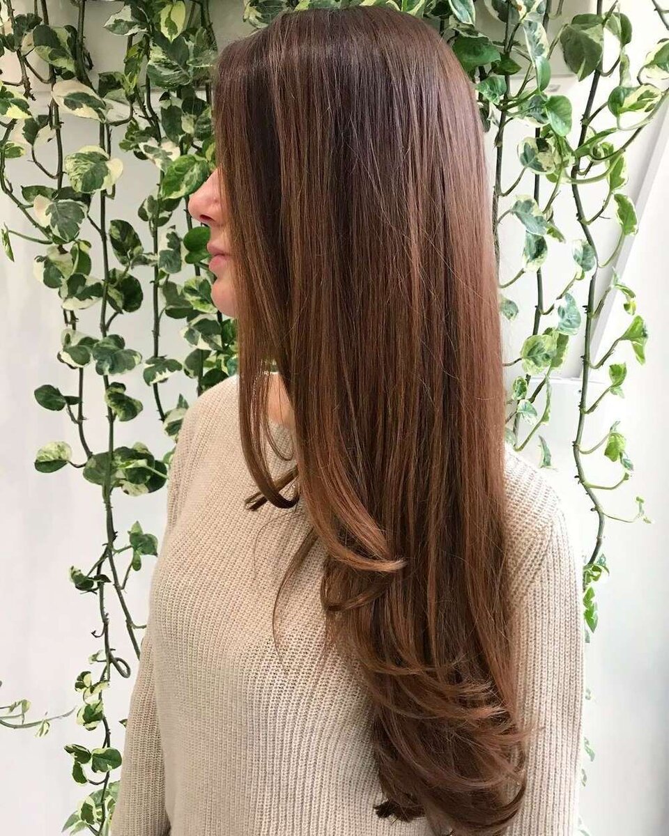 Красивая и модная стрижка лесенка для длинных волос