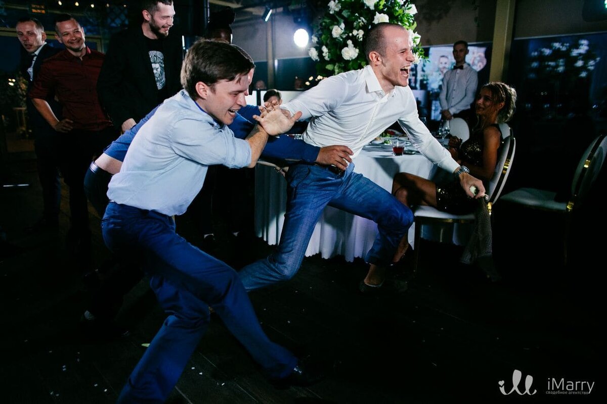 Как рассчитать алкоголь на свадьбу? 