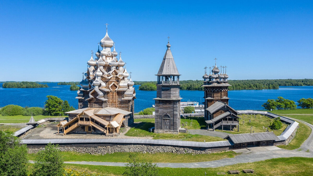 Кижский архитектурный ансамбль