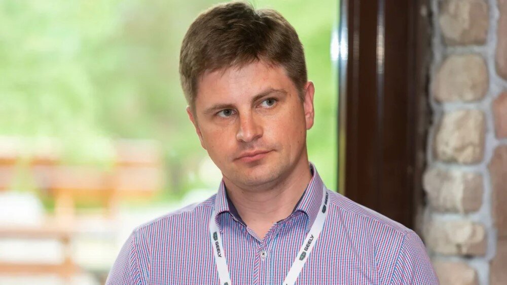 На фото: менеджер Geely по продукту Александр Волынский. Фото пресс-службы