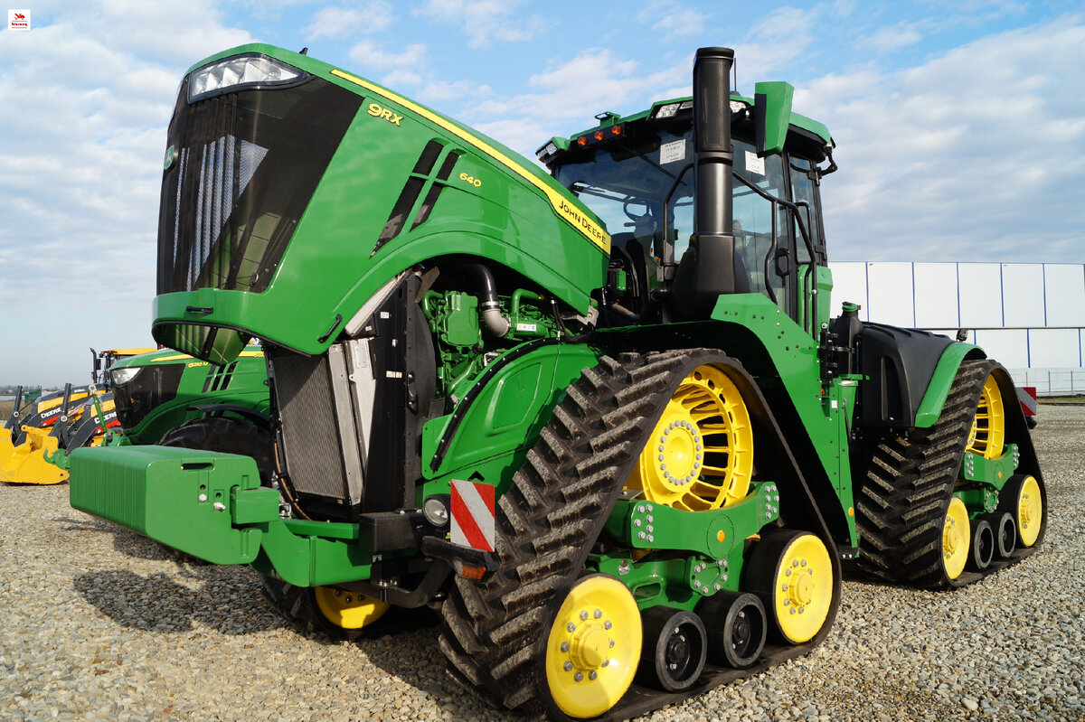 Трактор John Deere 9330. Джон Дир 6195. Трактор Джон Дир 6195м хлопкоуборочный. Садовый трактор John Deere 103.