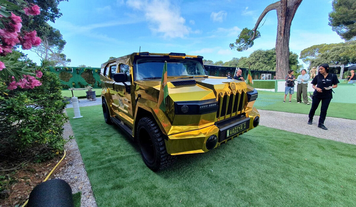 Роскошный транспорт от компании Dartz