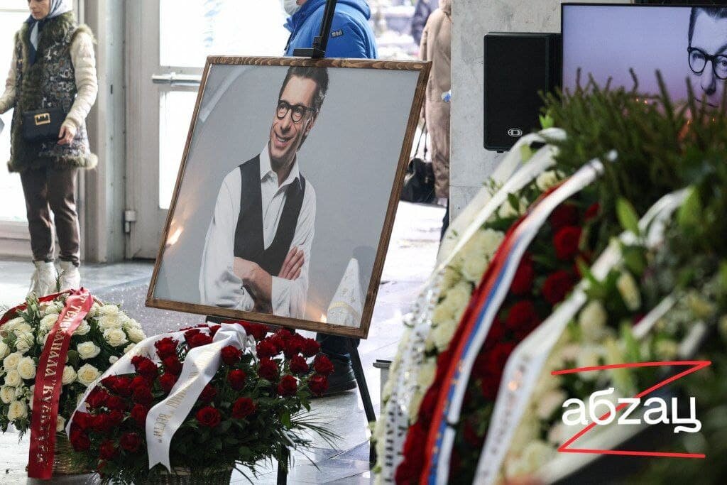 мёртвый владимир турчинаский. шоумен умерший от сердечного. шоумен умерший от сердечного. шоумен умерший от сердечного. владимир турчинский бодибилдинг.