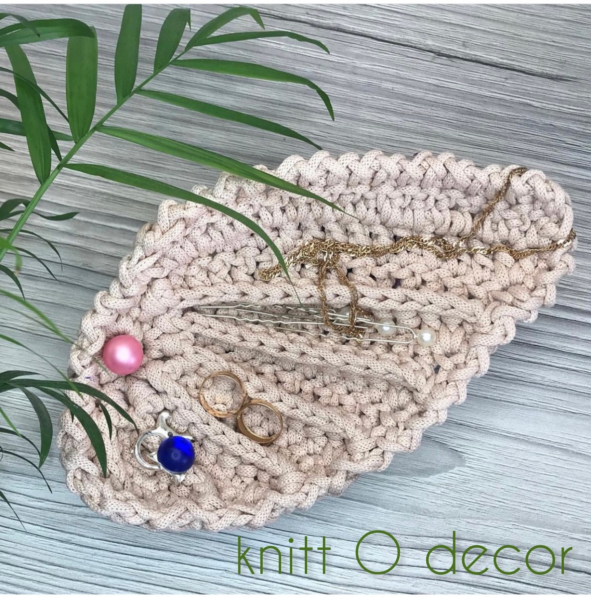 Храним украшения и разные мелочи 