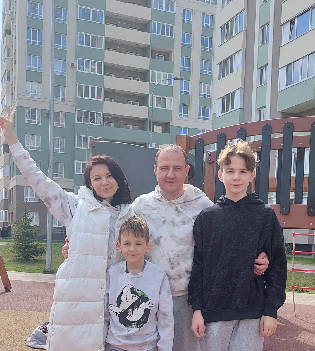 Наш радостный семейный субботник