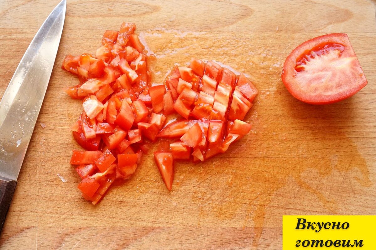 Из помидоров у нас чего только не готовят, а томатные супы вообще отдельный вид кулинарного искусства.