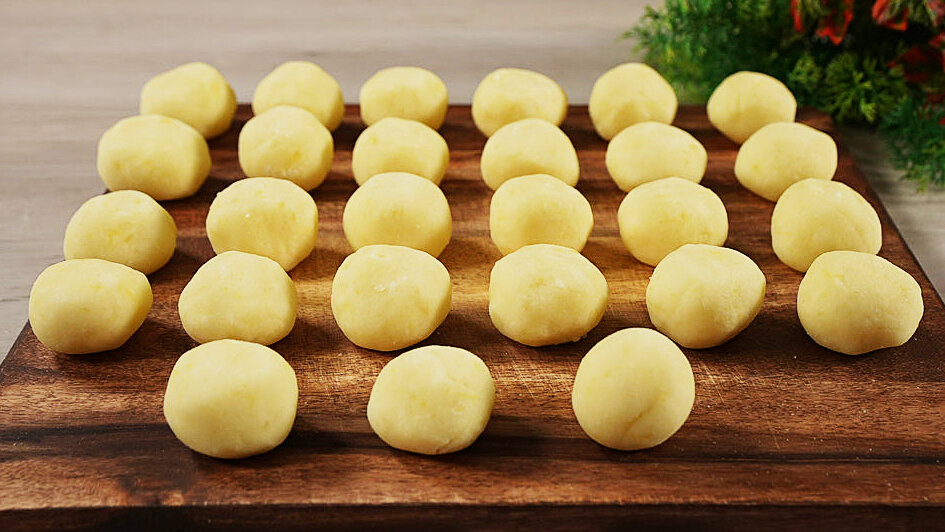 Как приготовить: Картофельные шарики с сыром — рецепт и советы от Бабушки Эммы