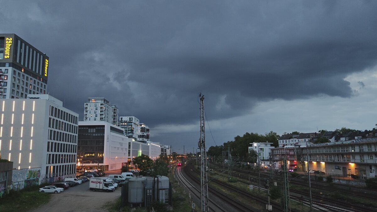 Германия, Дюссельдорф. Ночью закрыто ВСЁ 