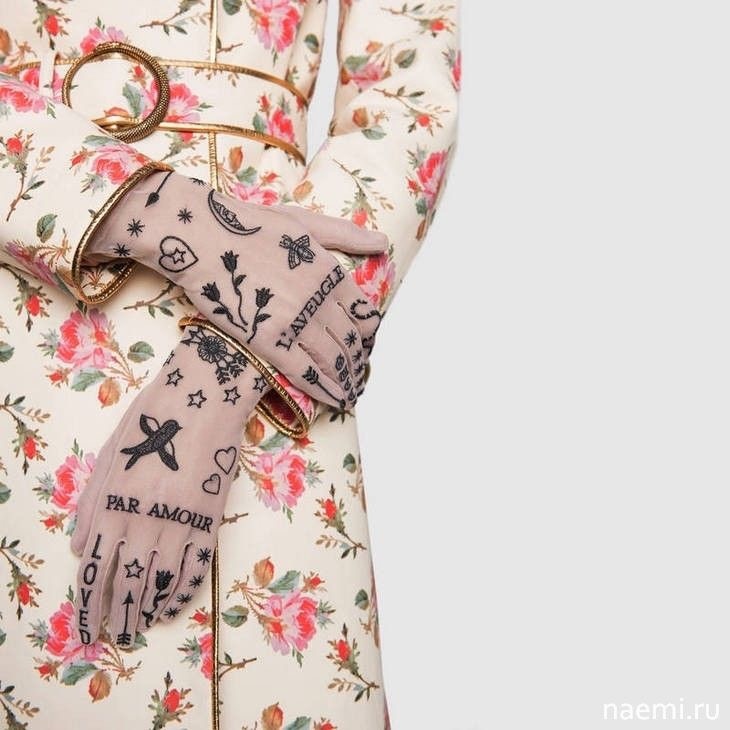 Вот вам полупрозрачные, иммитирующие татуировки 