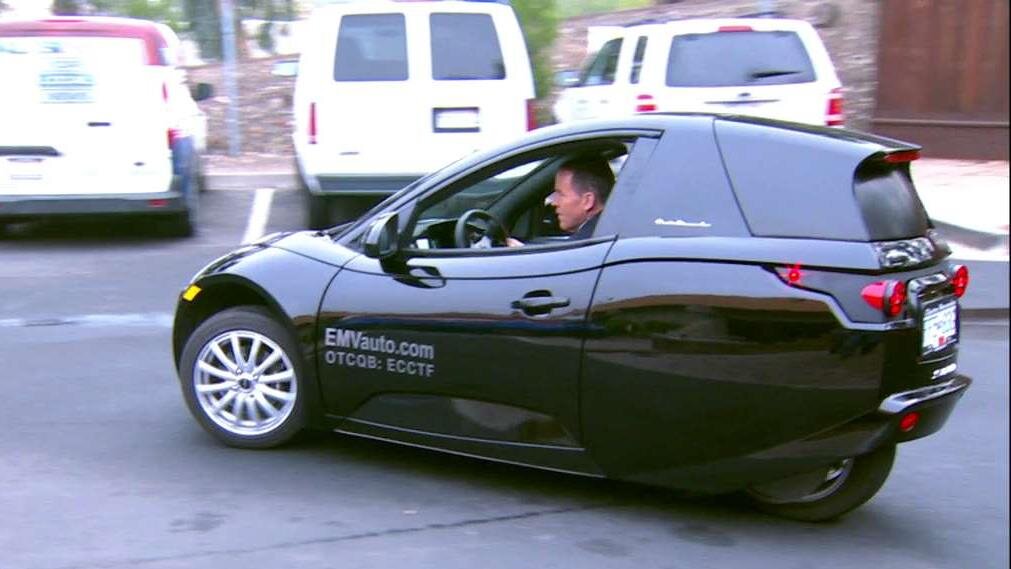 Одноместный электромобиль Solo