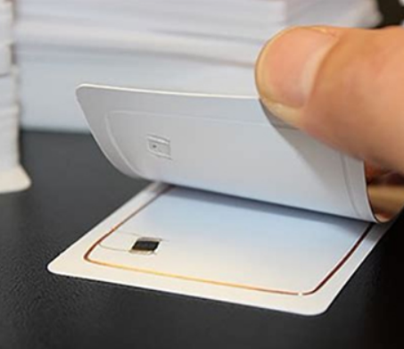 Карточка RFID в разрезе (фото от производителя)