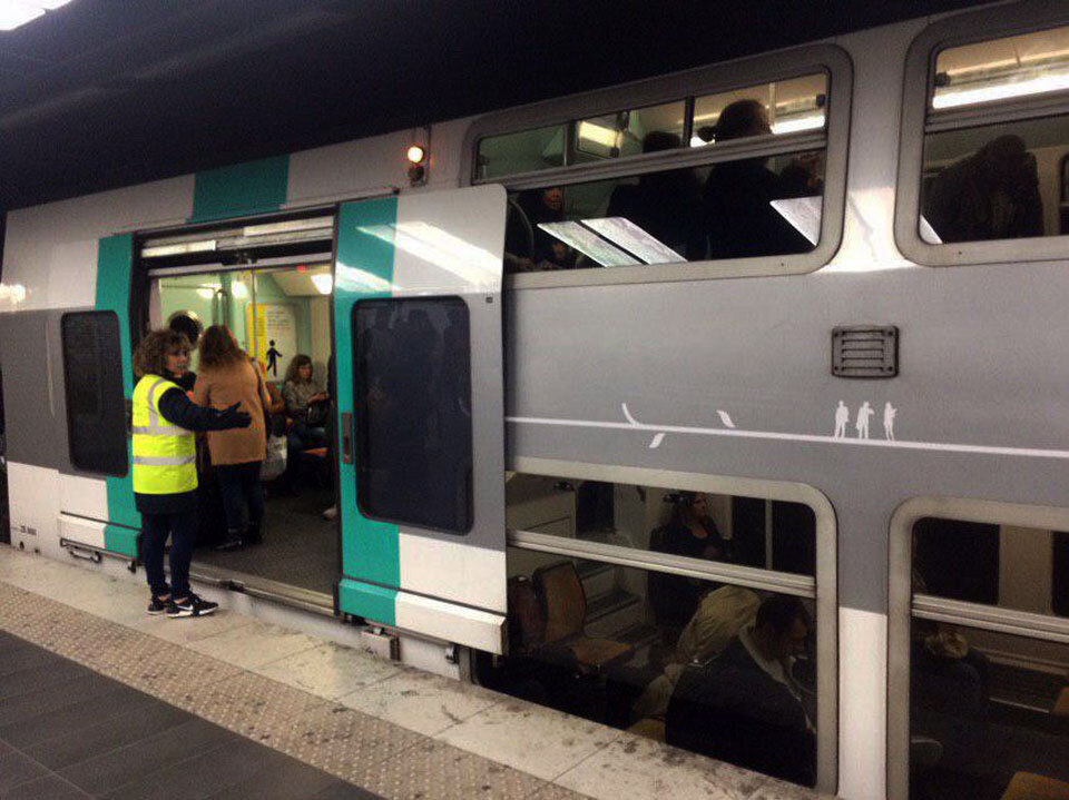 Поезд ветки RER A