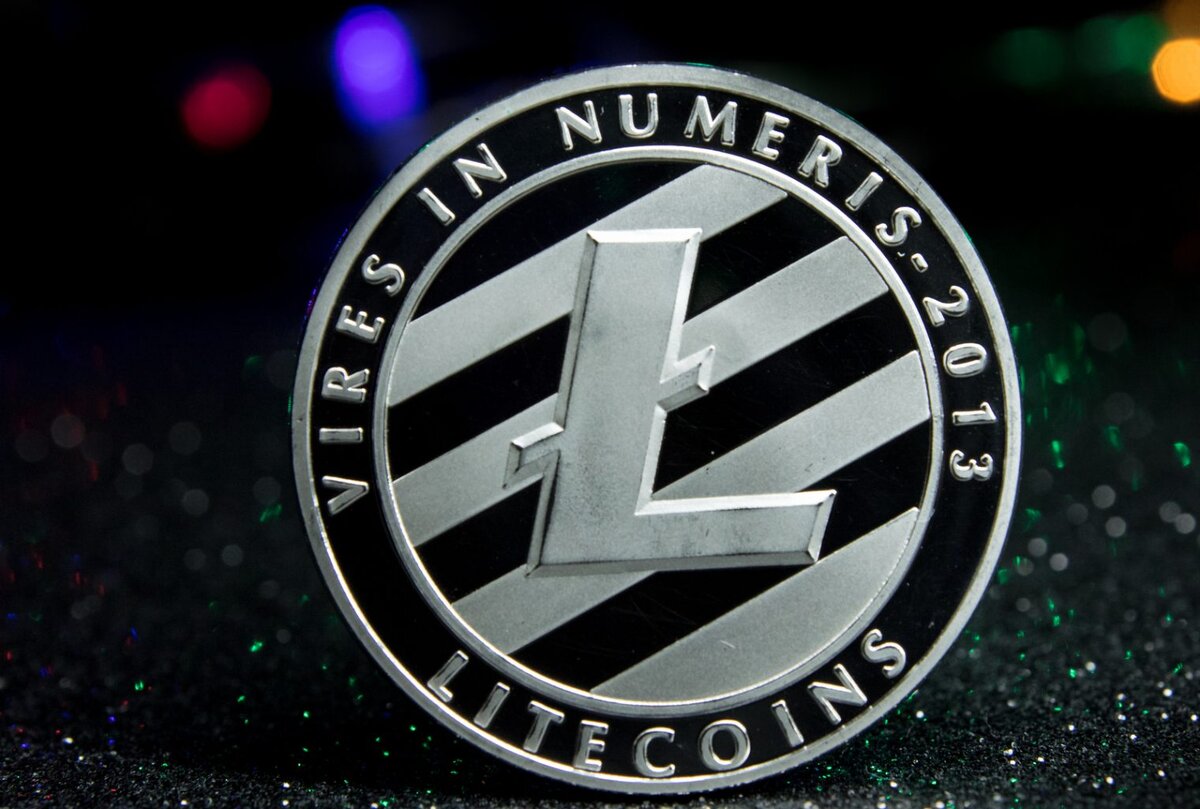 Хешрейт сети Litecoin (LTC) продолжает падать. Примечательно, что объем вычислительных мощностей, которые используются для майнинга монеты, по итогам августа снизились примерно на 30%.