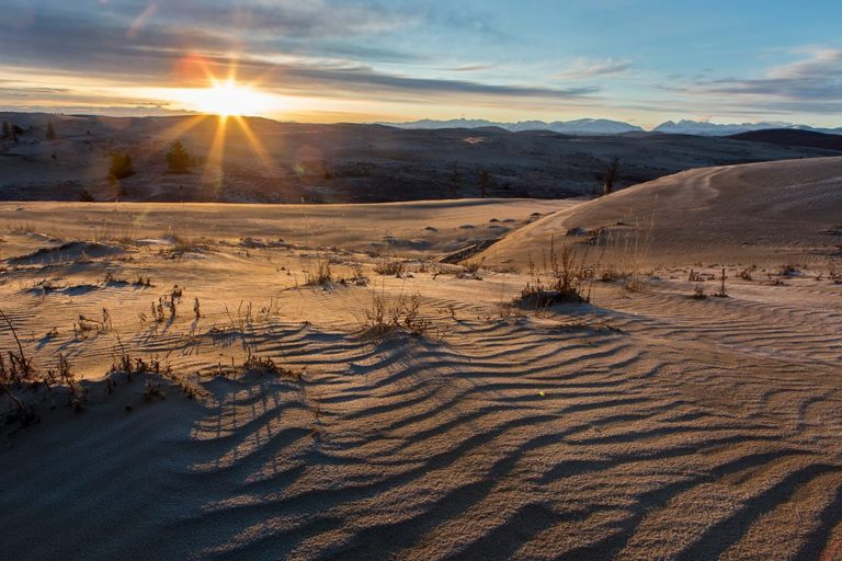 Уникальная Чарская пустыня Каларского района размером примерно 10-10 км. сотни лет не расширяется