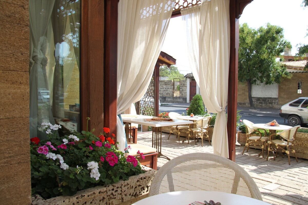 Кафе в Евпатории / Фото: блогер Александр Джаст