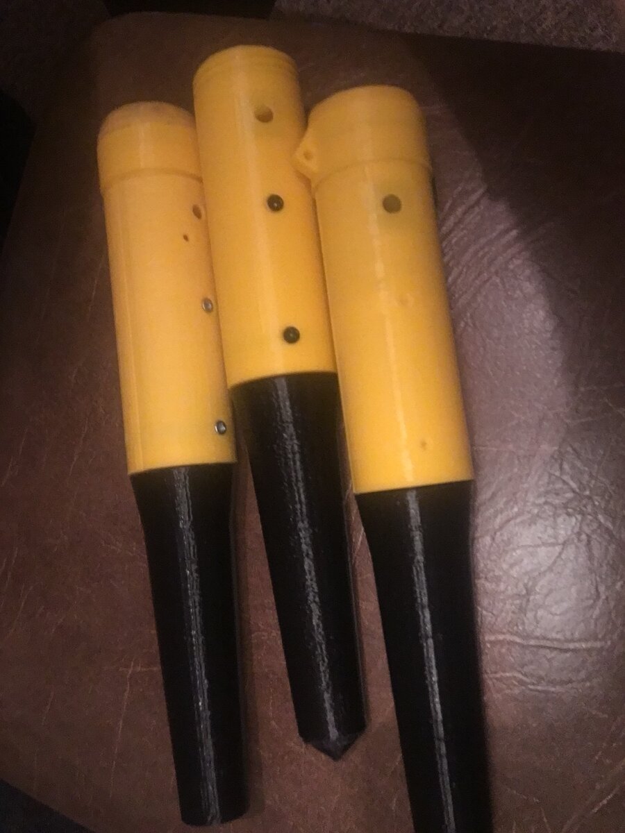 На фото корпуса для пинпоинтеров, напечатанные на 3д принтере.