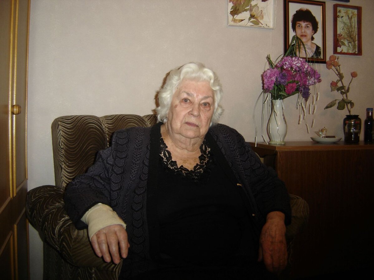 Ида Ивановна Волкова 88 лет.