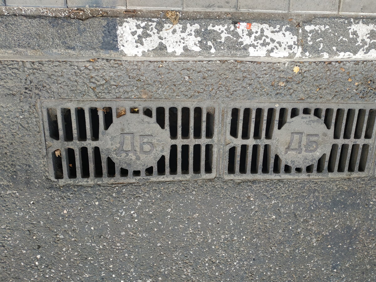 Самокритичные строители ливневок. 