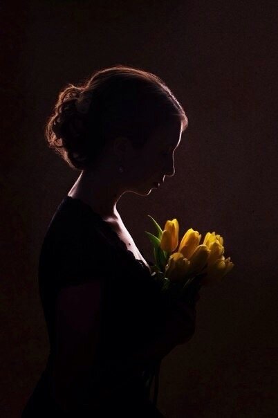 На фото автор канала Мария