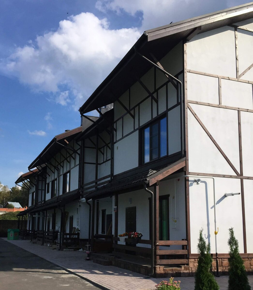 Двухуровневый водосток, внизу сделана система водоотведения