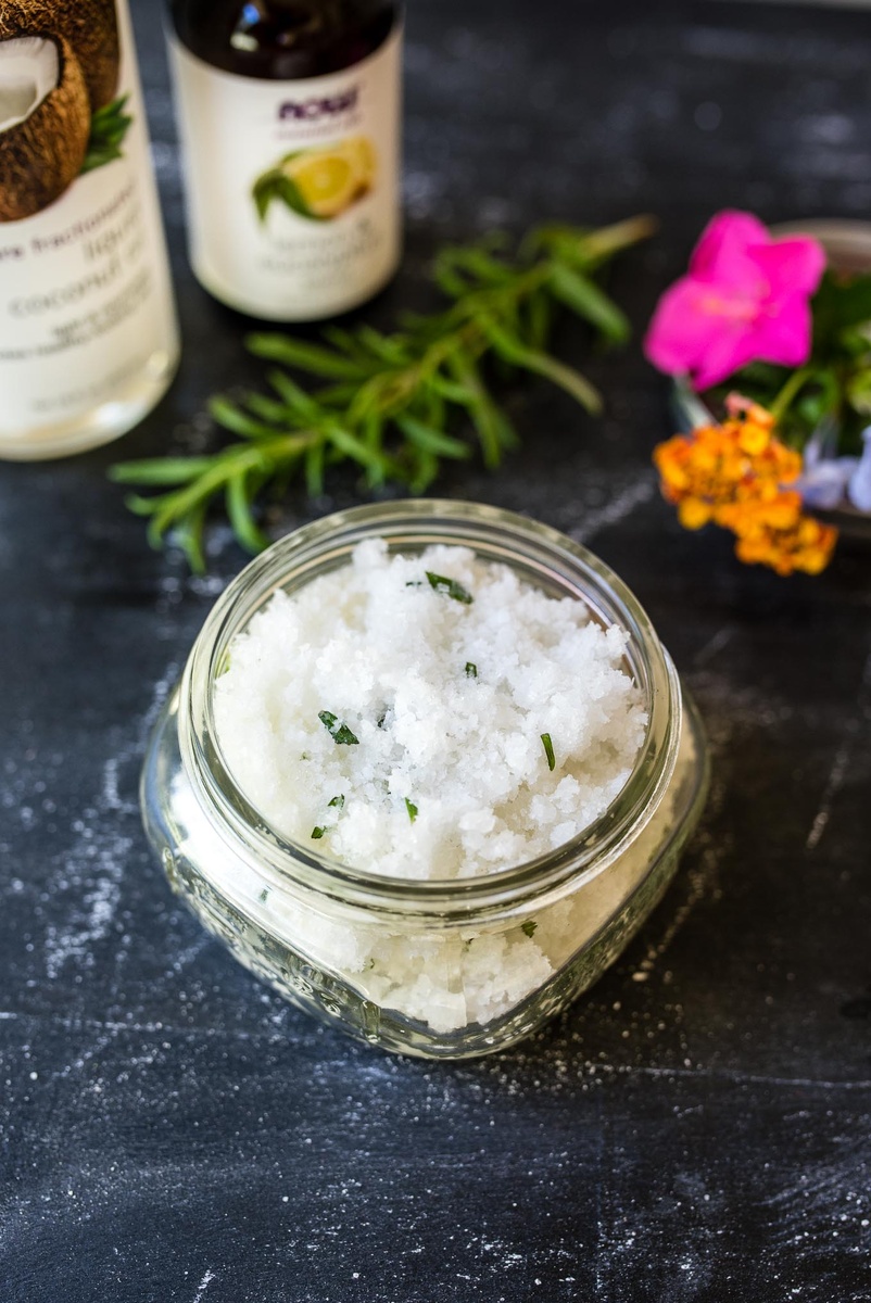 https://www.google.com/url?sa=i&url=http%3A%2F%2Fwww.nutritiouseats.com%2Fdiy-salt-scrub-5-ways-use-carrier-oils%2F&psig=AOvVaw3e4mDdQ_VZM1Ra5--TElE6&ust=1573031596070000&source=images&cd=vfe&ved=0CAMQjB1qFwoTCNiOkcHd0uUCFQAAAAAdAAAAABAJ