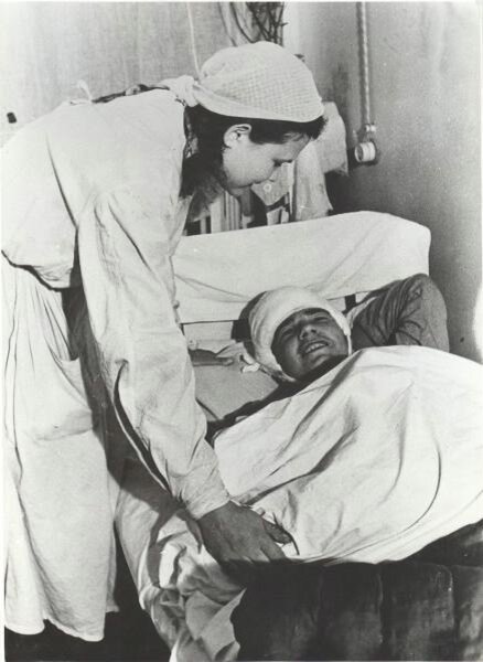 В госпитале
Неизвестный автор, 1941 - 1945 год, МАММ/МДФ. 