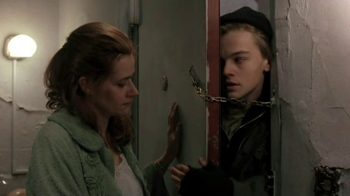 Лоррейн Бракко и Леонардо Ди Каприо - кадр из фильма "Дневник баскетболиста"