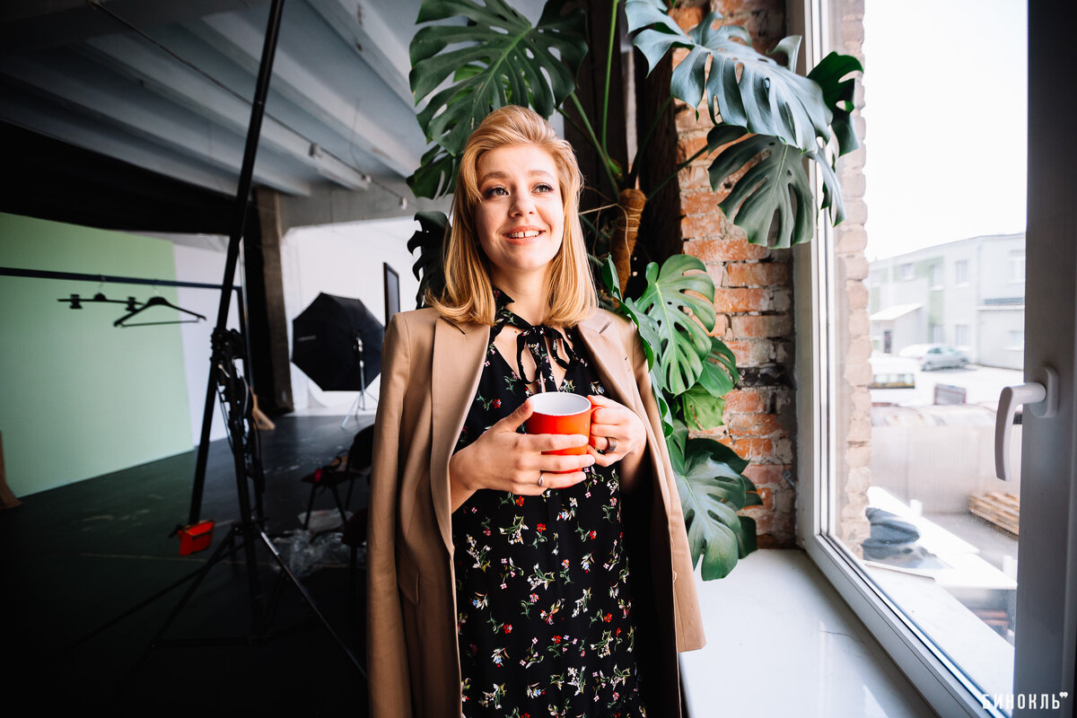 Татуировка мне нравится до сих пор и ассоциируется с тем беспечным временем, когда у меня была выбрита голова, я носила мешковатые балахоны и грубые ботинки. Наверное, это лучшая татуировка из всех, что я набила.