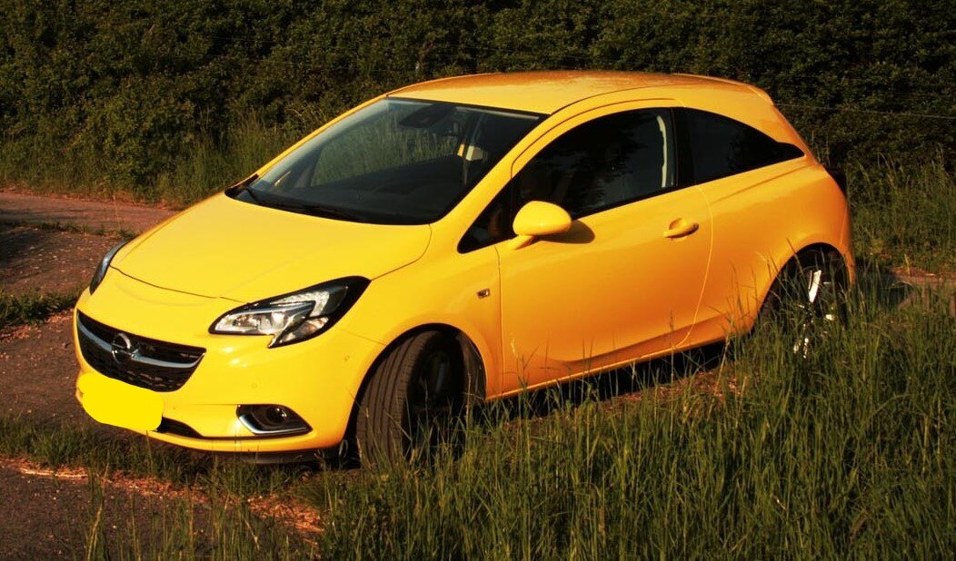 Exterior Taxi Opel Corsa