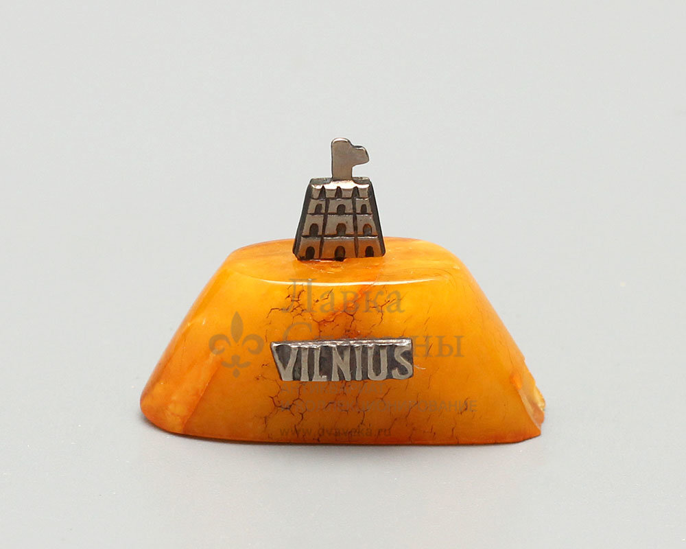Сувенир из прибалтийского янтаря «Vilnius» (Вильнюс), СССР, 1970-80 гг.