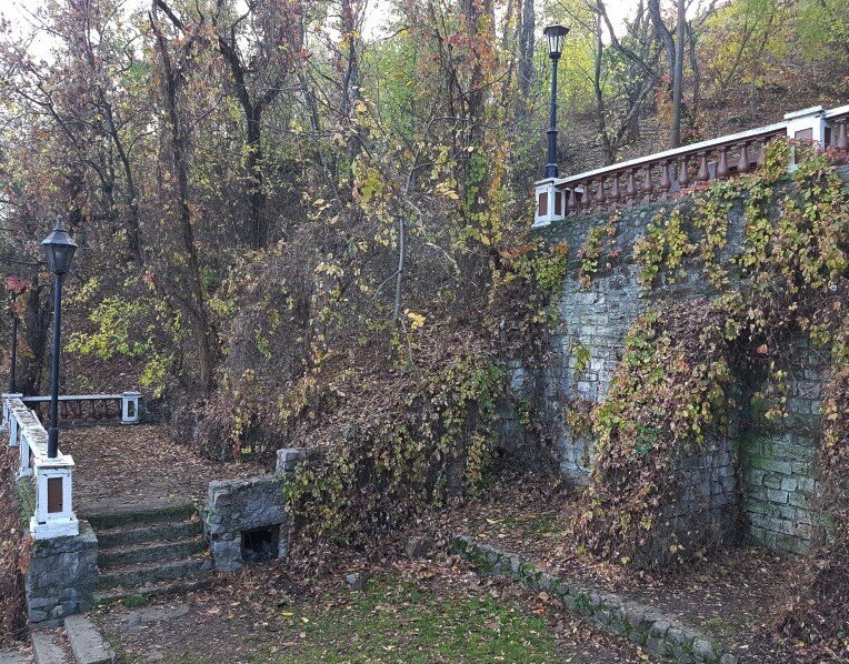 У Каменной лестницы