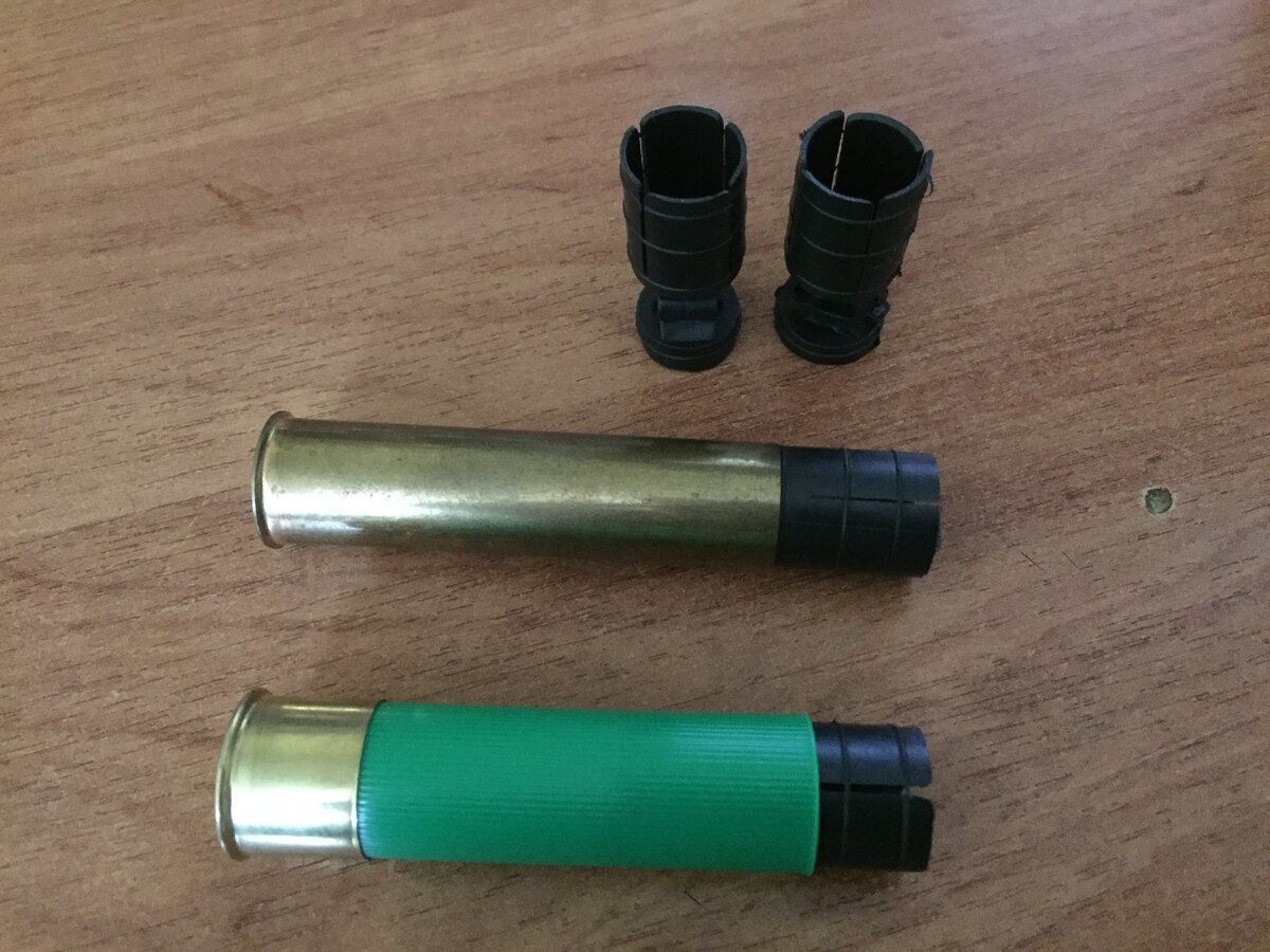 Входят плотненько, так же как и в толстостенные полиэтиленовые гильзы 16 калибра