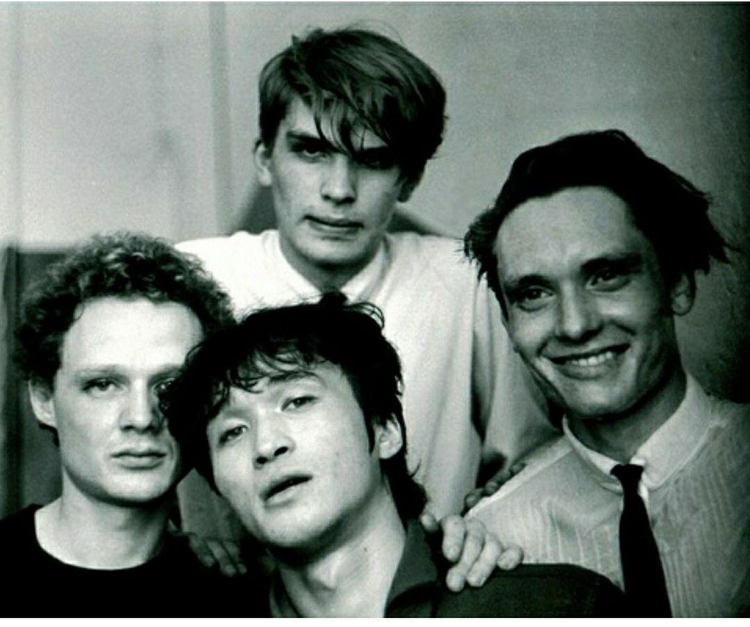 Фото группы "Кино"  первой половины 80-х. 