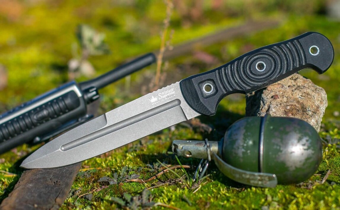 Хвостовик идет по всей длине рукояти