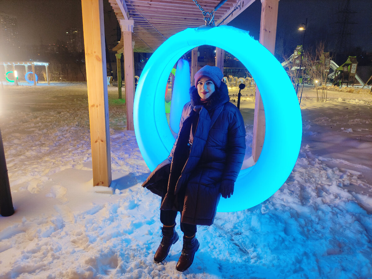 Всех приветствую на канале! С вами Яна Левашова - Дизайнер и Блогер. Всем читающим желаю красоты и актуальности в любую погоду :)