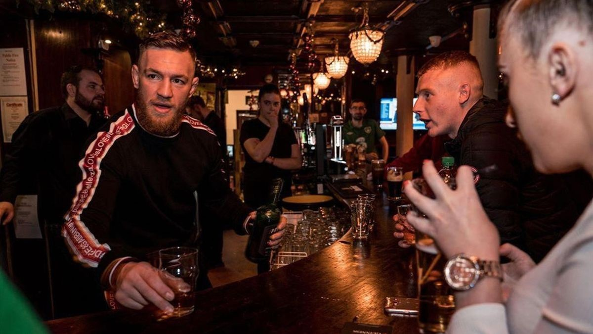 Паб макгрегора. Макгрегор паб краснодар. Бар макгрегор краснодар меню. Конор макгрегор в пабе. Macgregors pub краснодар.