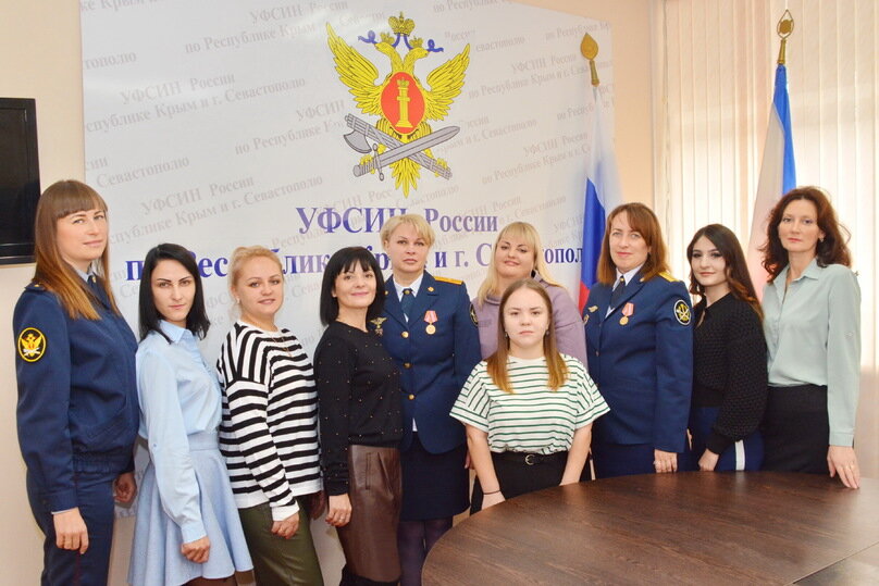     Сплоченный коллектив.