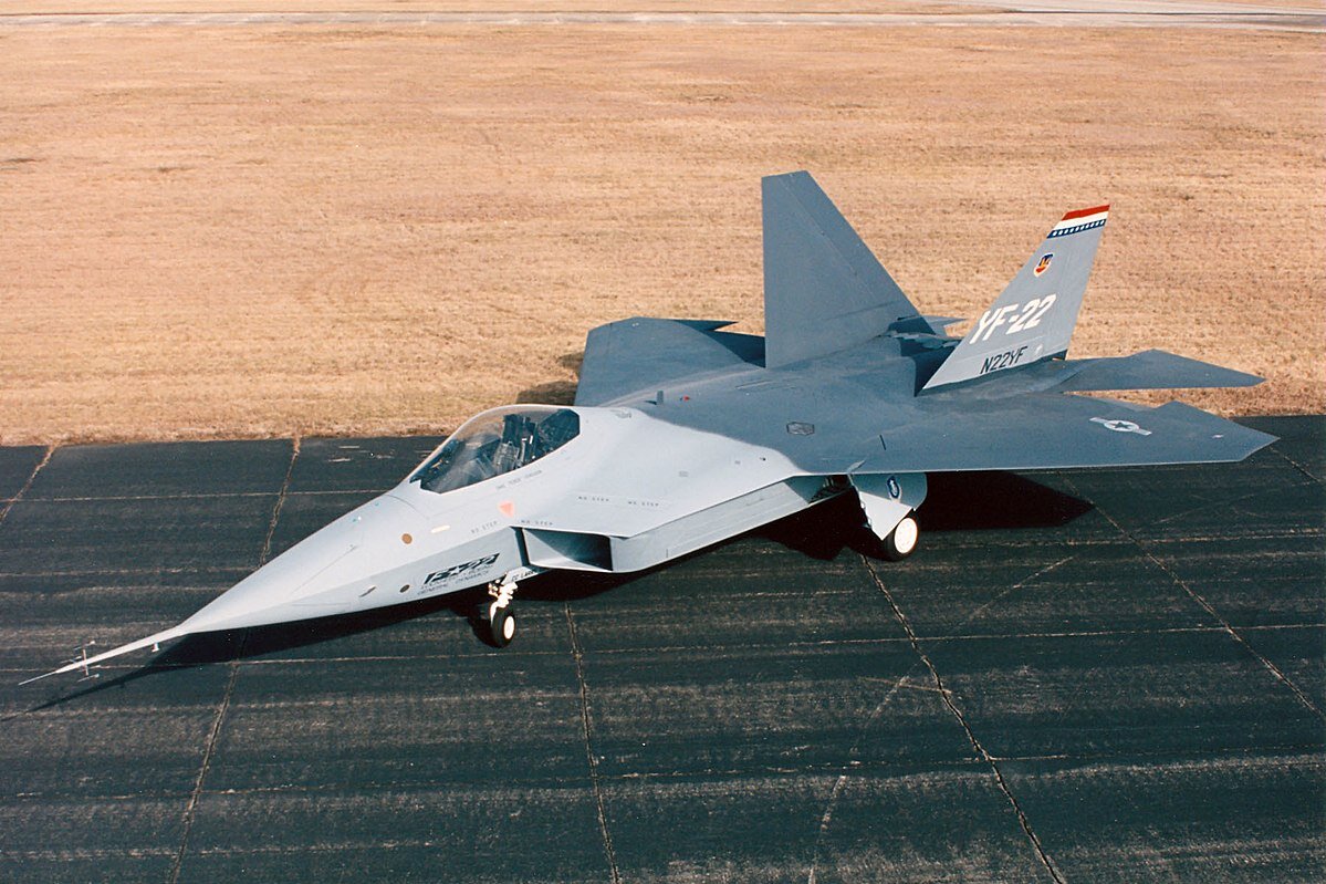 "Предок" F-22 - YF-22