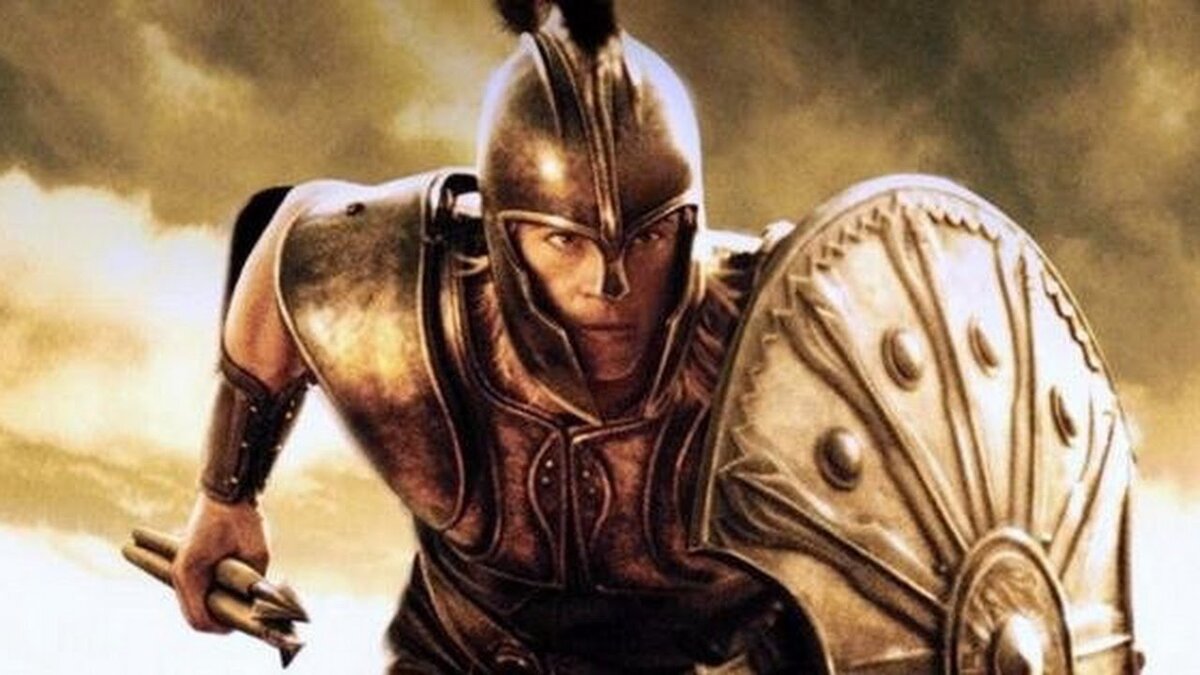 Брет Пит в роли героя-воин  Ахил не менее великолепен, чем и его знаменитый прототип