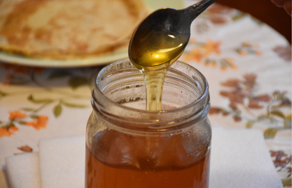 Худеют ли от меда. Мед при похудении. От меда можно похудеть. Можно ли мёд при похудении вместо сахара.